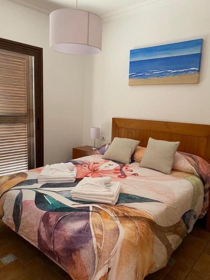 Banana House Villa แอร์มิกวา ภายนอก รูปภาพ