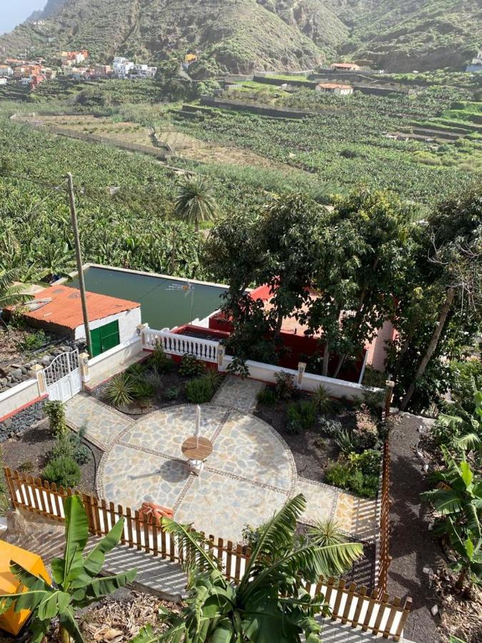 Banana House Villa แอร์มิกวา ภายนอก รูปภาพ