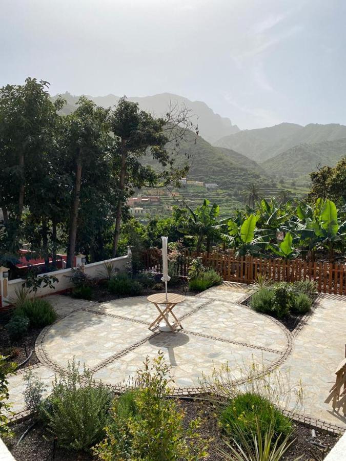 Banana House Villa แอร์มิกวา ภายนอก รูปภาพ