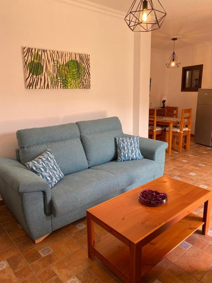 Banana House Villa แอร์มิกวา ภายนอก รูปภาพ